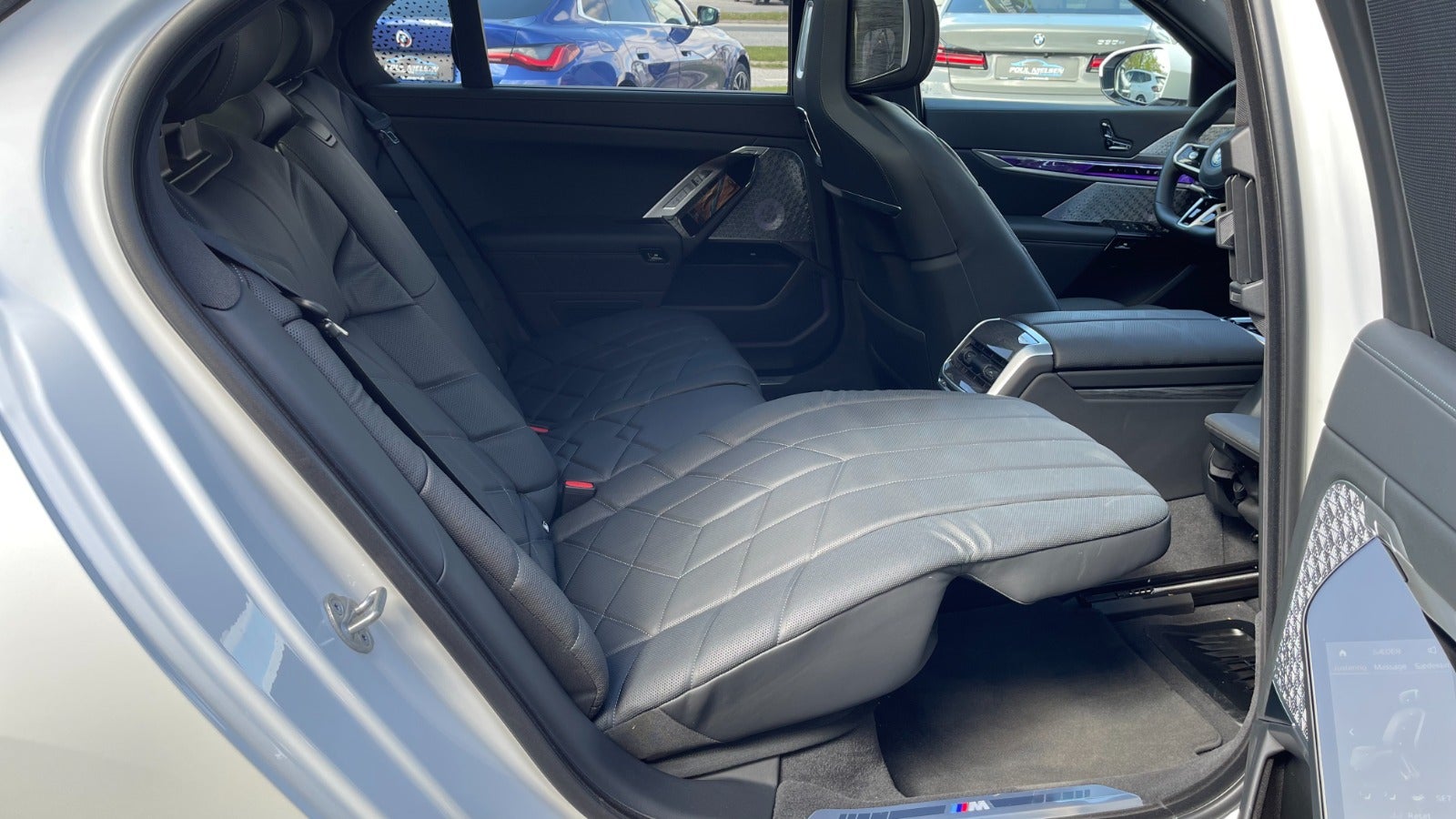 BMW i7 xDrive60, 544ps, 2023