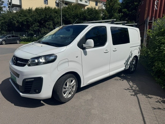 Opel Vivaro-e Panel Van, 136hp, 2021