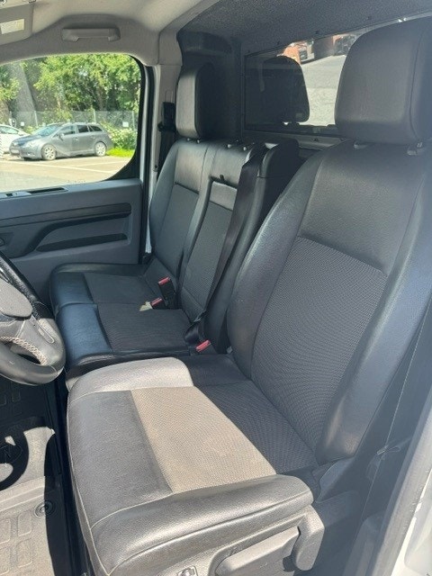 Opel Vivaro-e Panel Van, 136hp, 2021