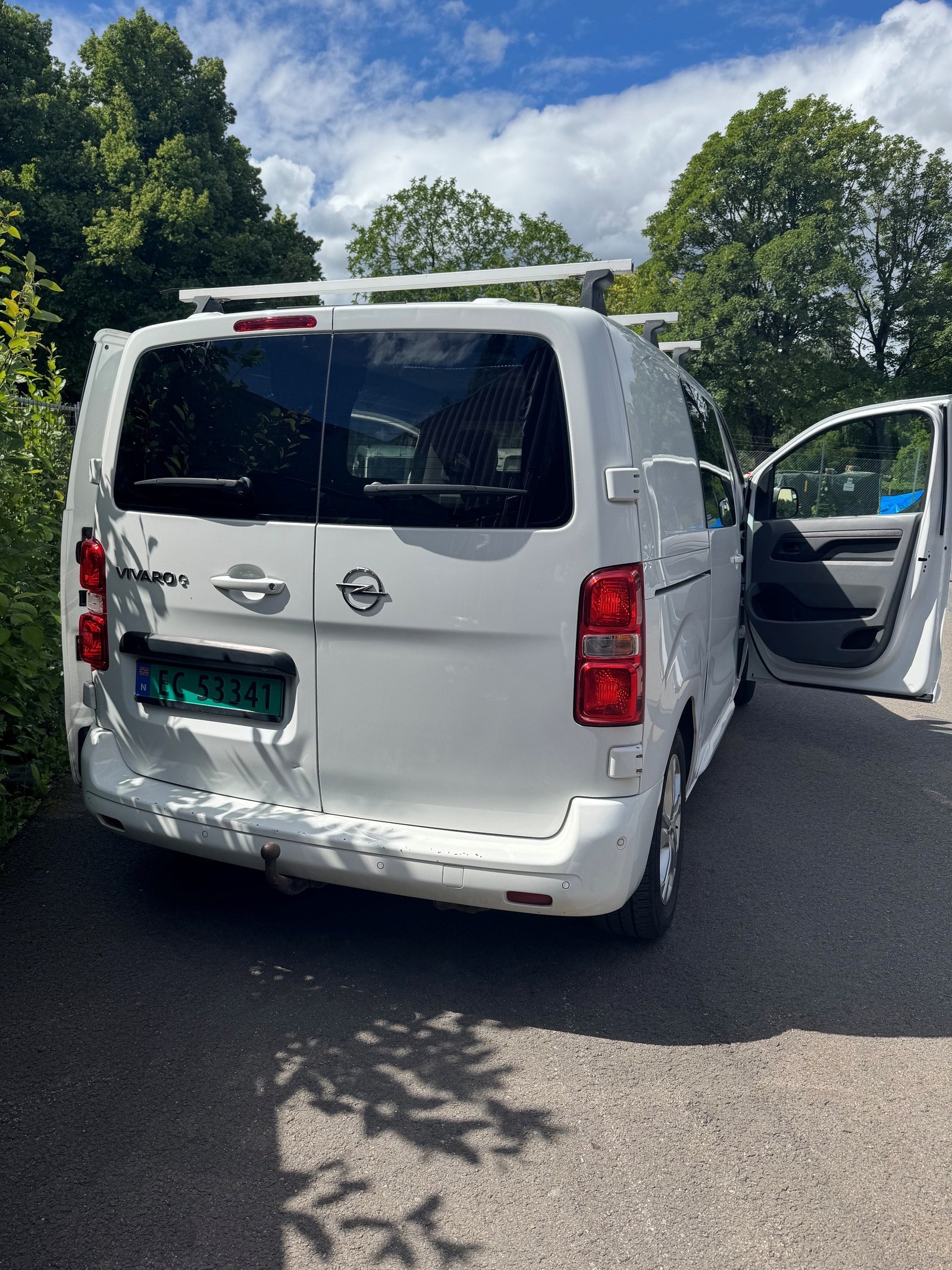 Opel Vivaro-e Panel Van, 136hp, 2021