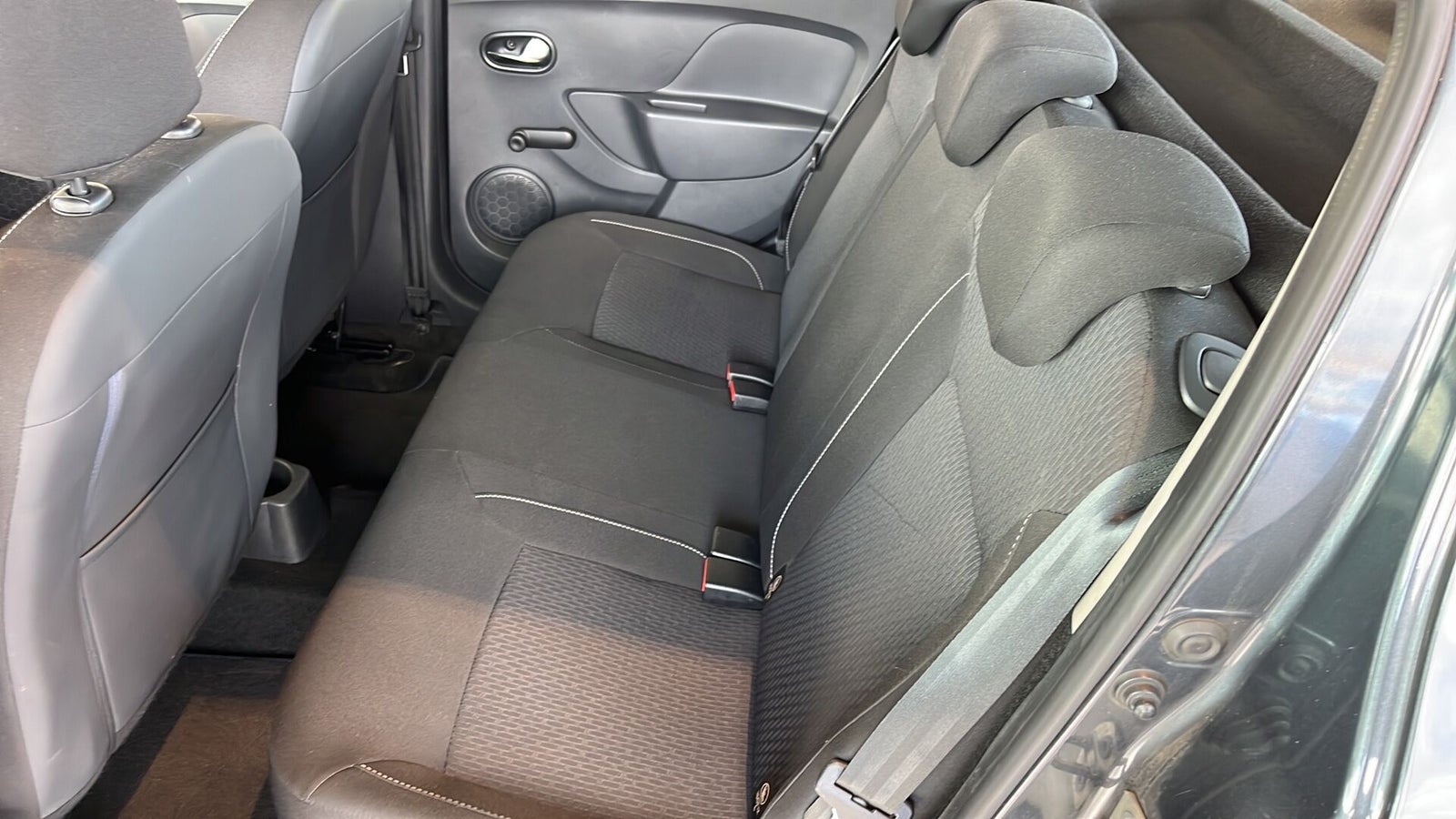 Dacia Sandero 0.9 TCe Manual, 5-trins, 90ps, 2019