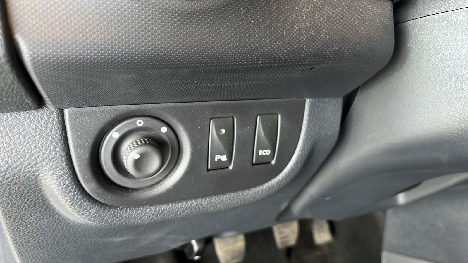 Dacia Sandero 0.9 TCe Manual, 5-trins, 90ps, 2019