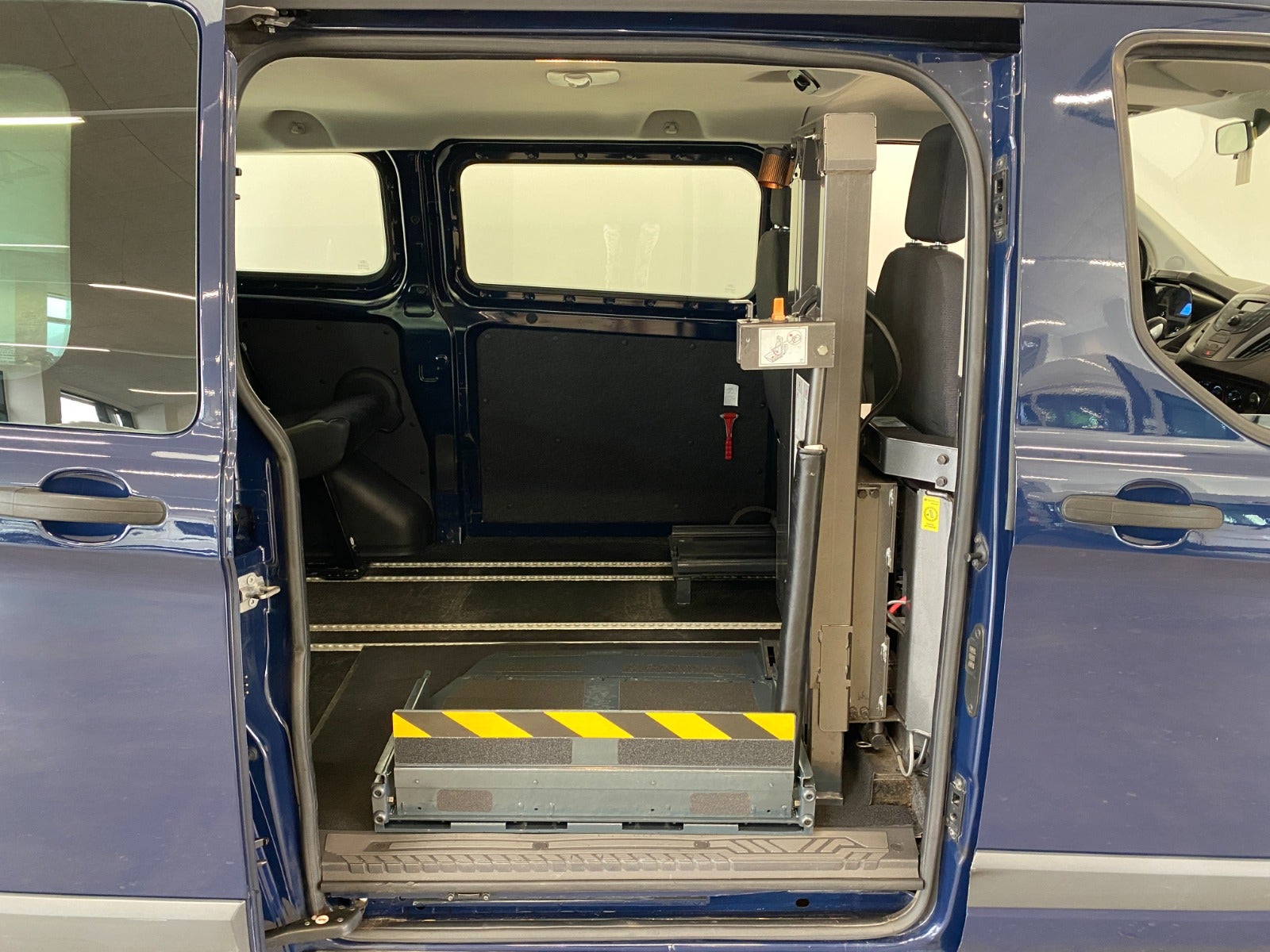 Ford Transit Custom 310 Combi 2.0 TDCi SelectShift, 130hp, 2018