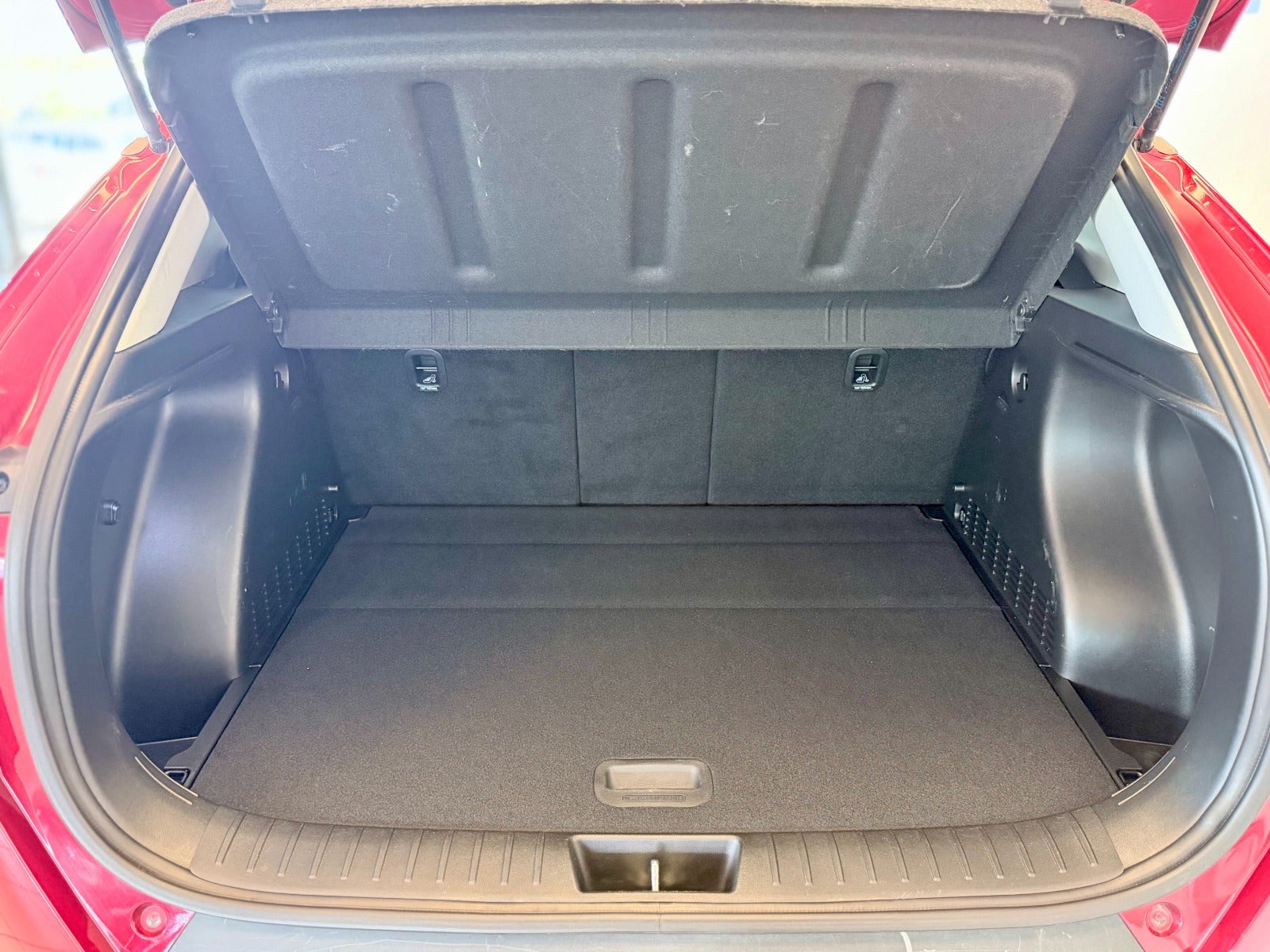 Hyundai Kona Electric Long Range, 218hp, 2024
