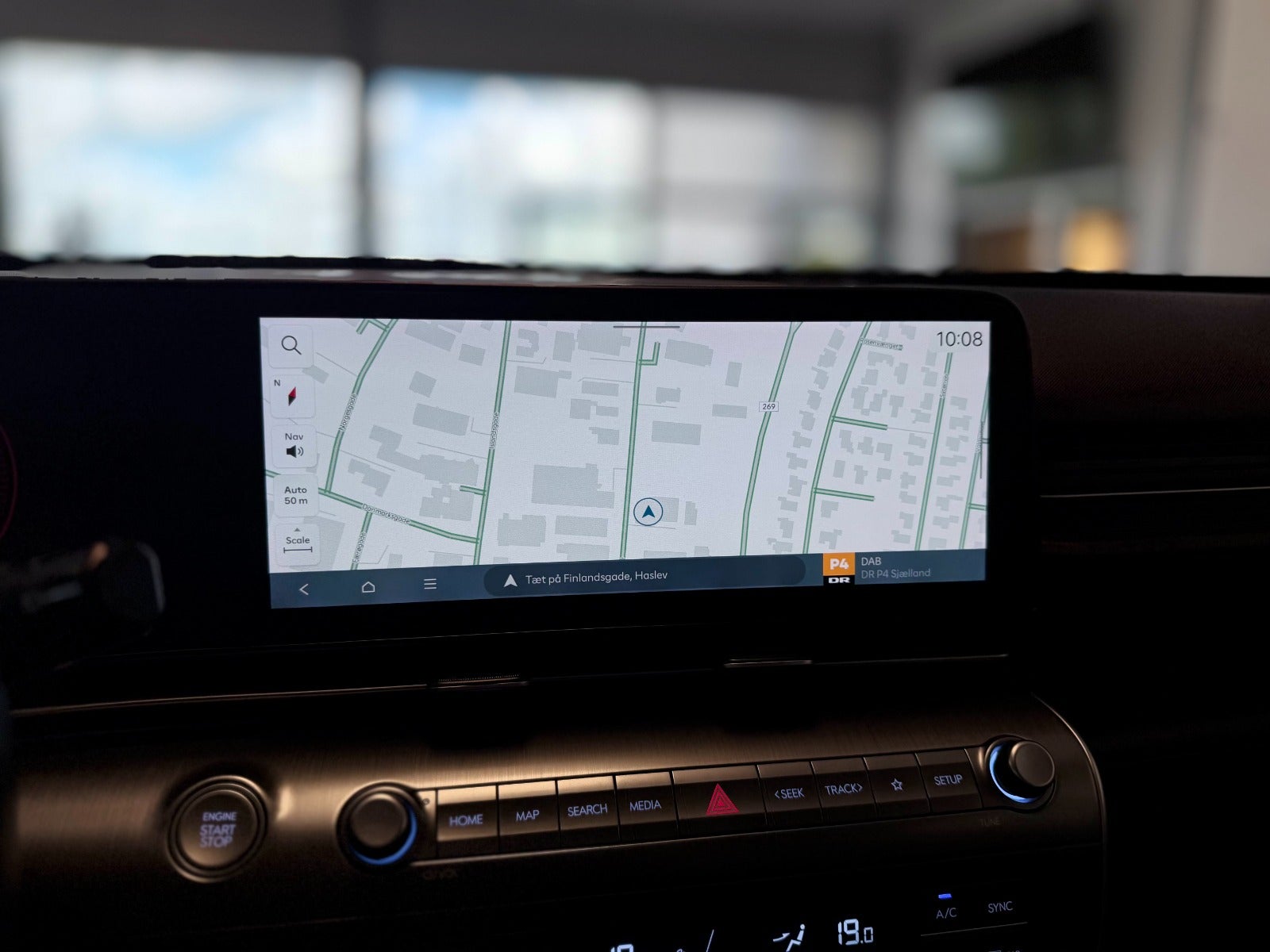 Hyundai Kona Electric Long Range, 218hp, 2024