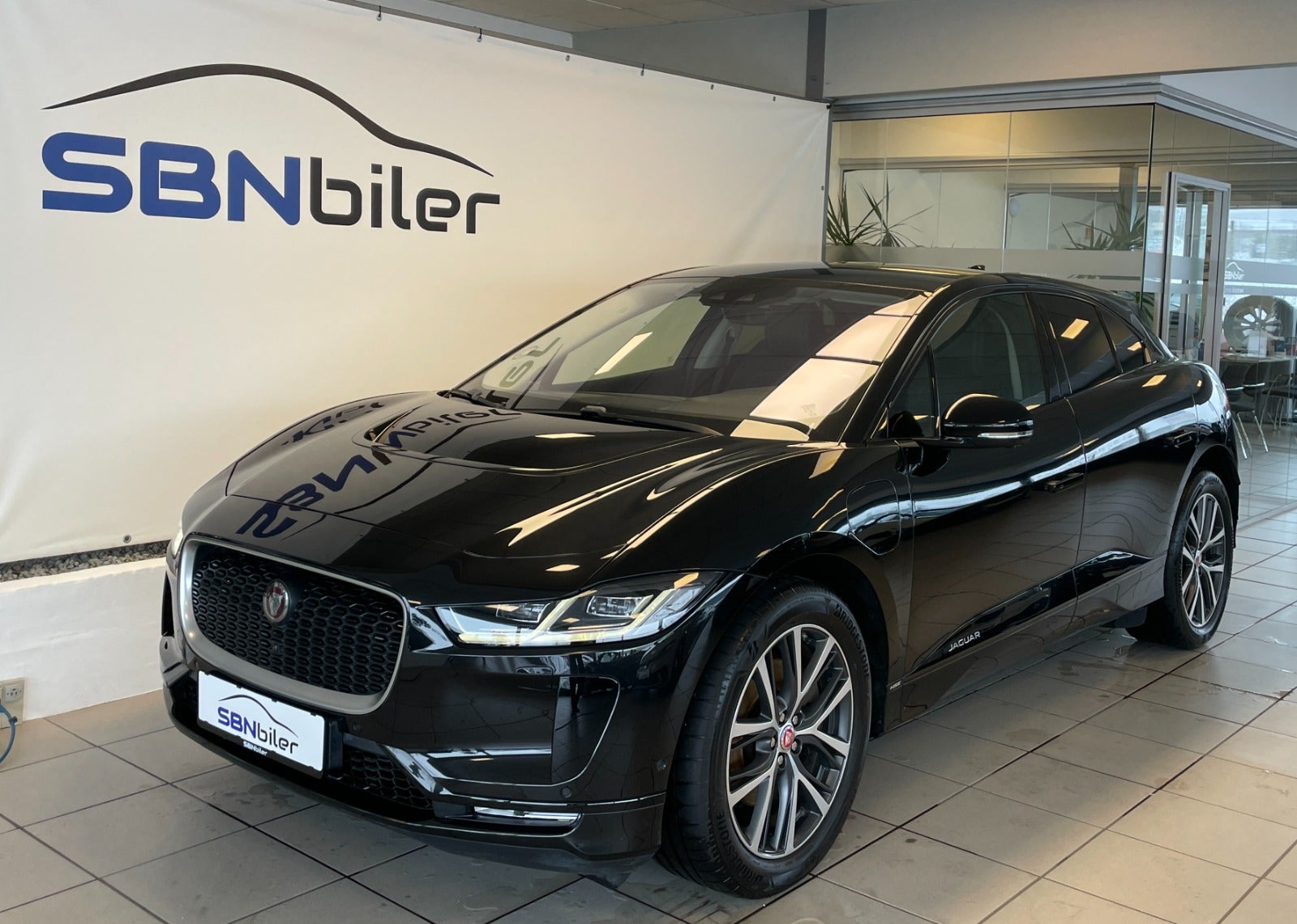 Jaguar I-Pace EV400, 400hp, 2020