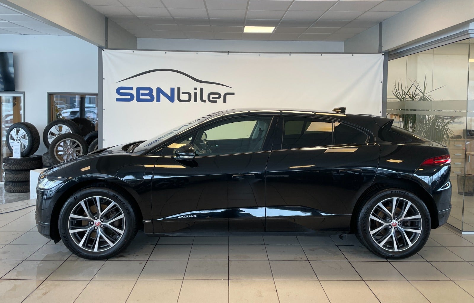 Jaguar I-Pace EV400, 400hp, 2020