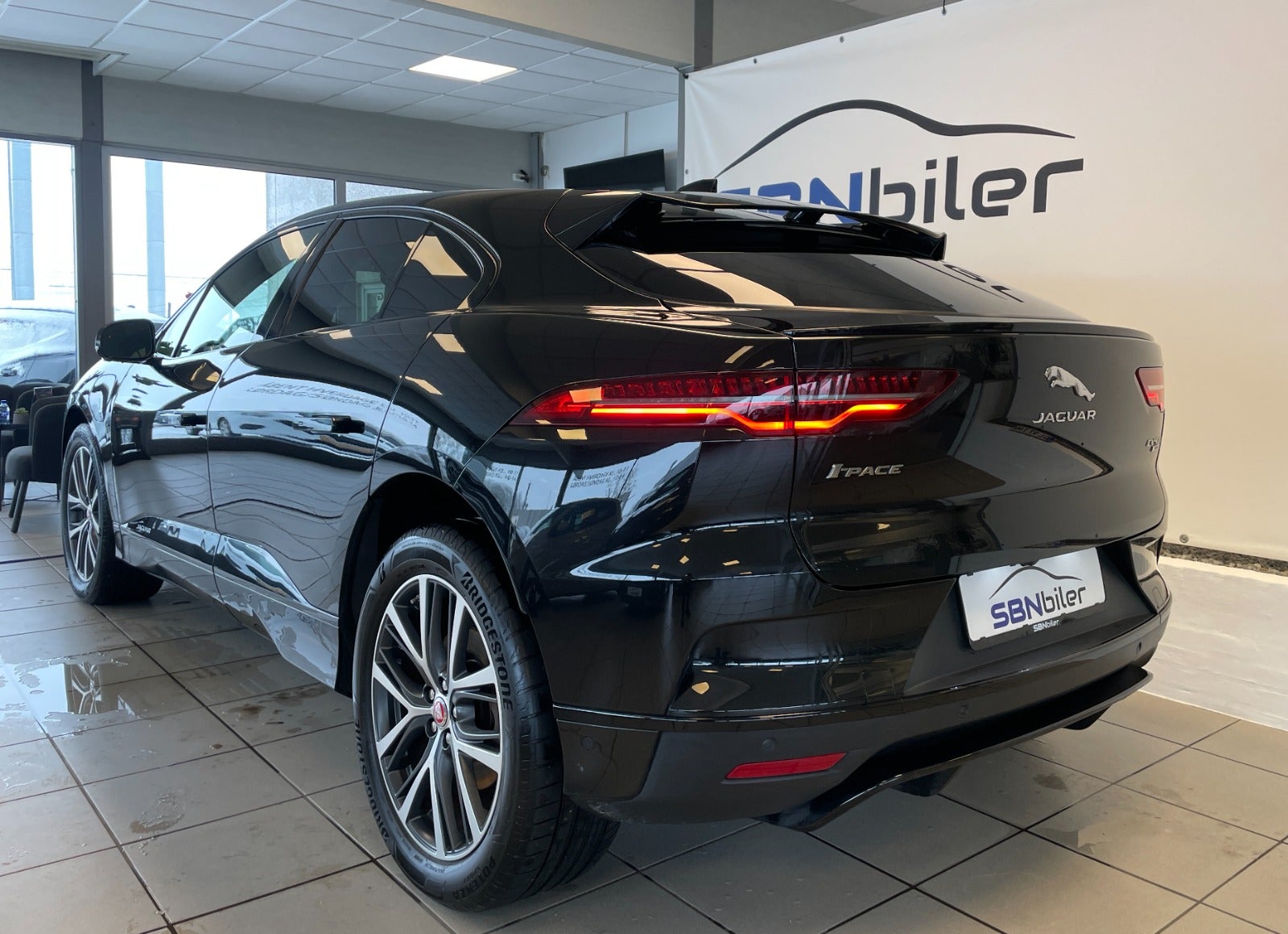 Jaguar I-Pace EV400, 400hp, 2020