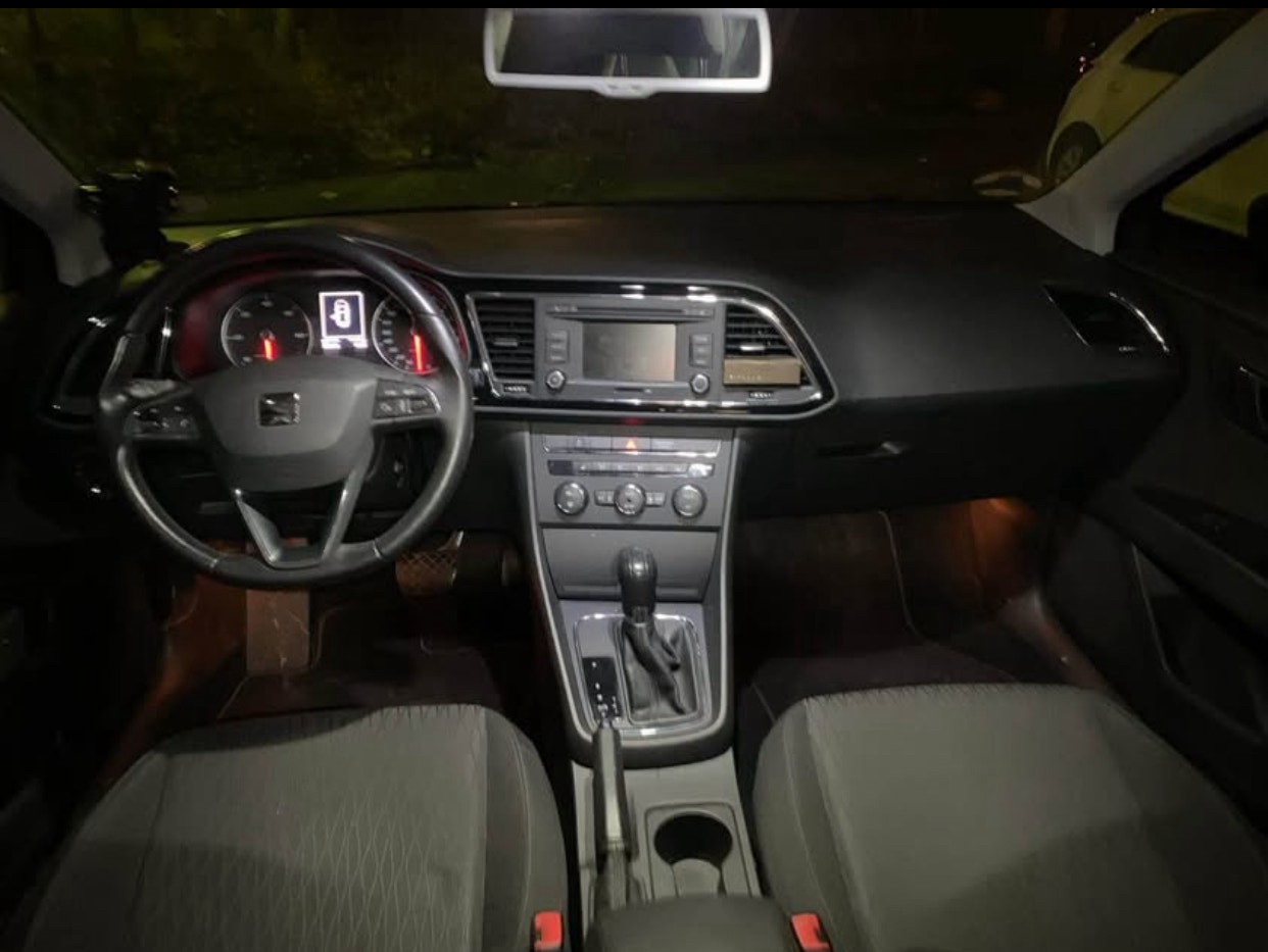 SEAT León 1.6 TDI  DSG Sequential, 7-trins, 105ps, 2013