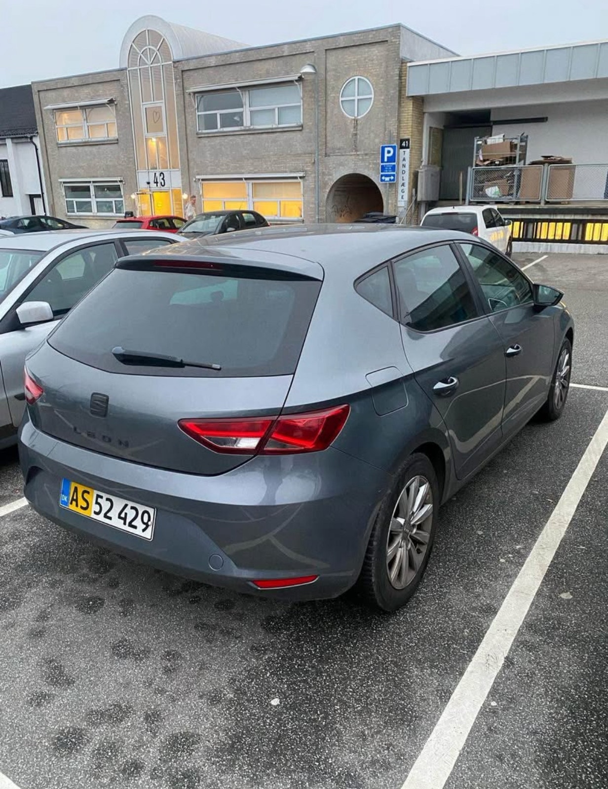 SEAT León 1.6 TDI  DSG Sequential, 7-trins, 105ps, 2013