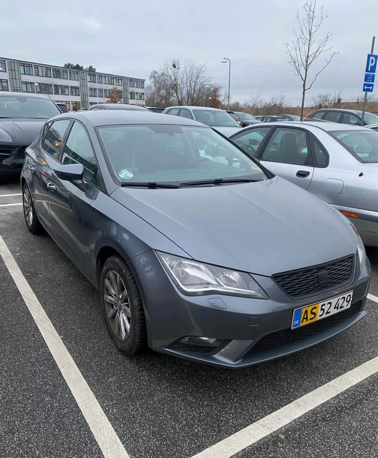 SEAT León 1.6 TDI  DSG Sequential, 7-trins, 105ps, 2013