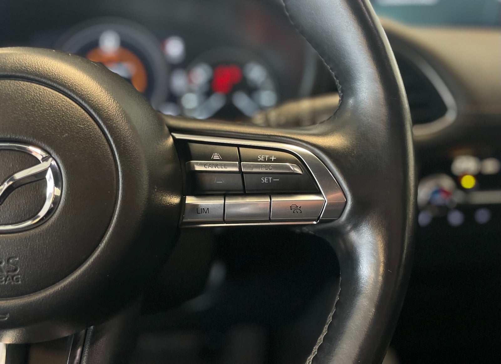 Mazda 3 Hatchback 2.0 SKYACTIV-G M Hybrid Automatic, 122hp, 2019