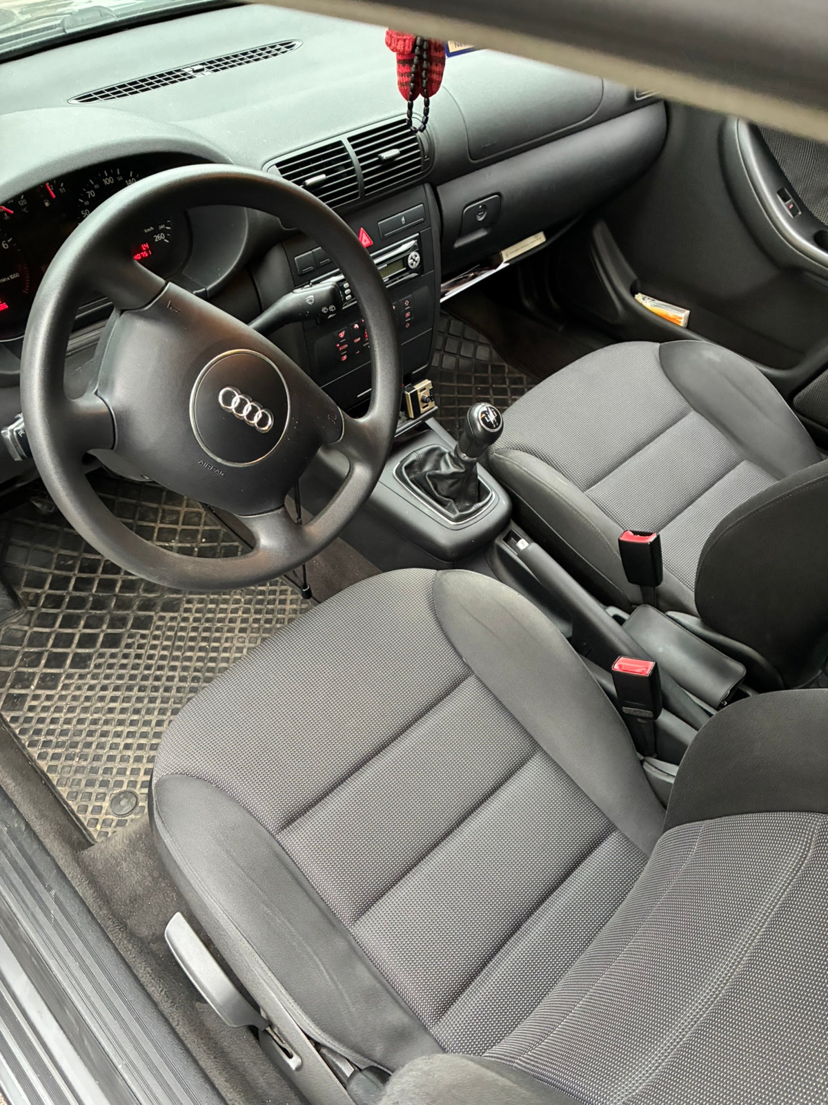 Audi A3 3-door 1.6 Manual, 102hp, 2002