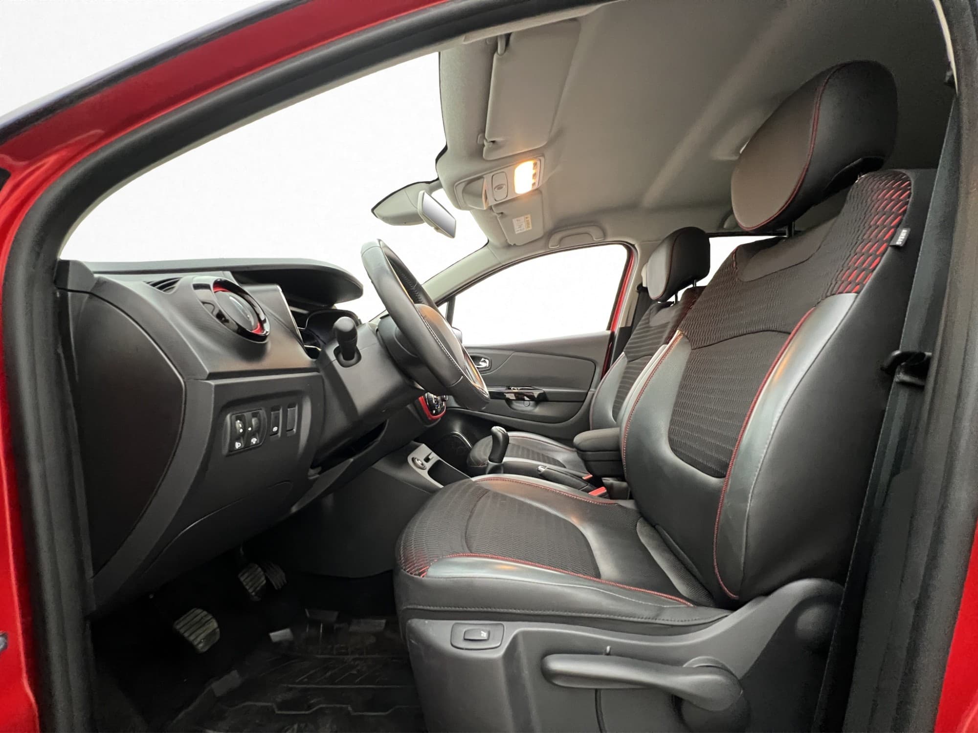 Renault Captur 0.9 TCe Manual, 90hp, 2016