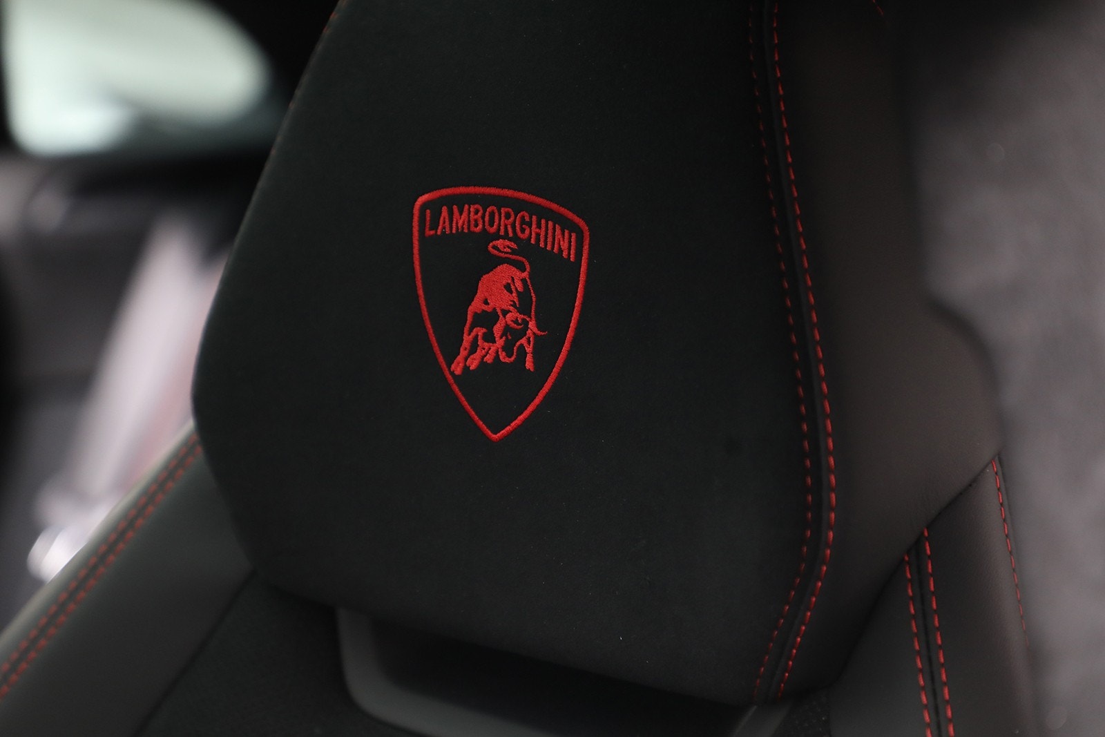 Lamborghini Urus Performante Automatic, 666hp, 2023