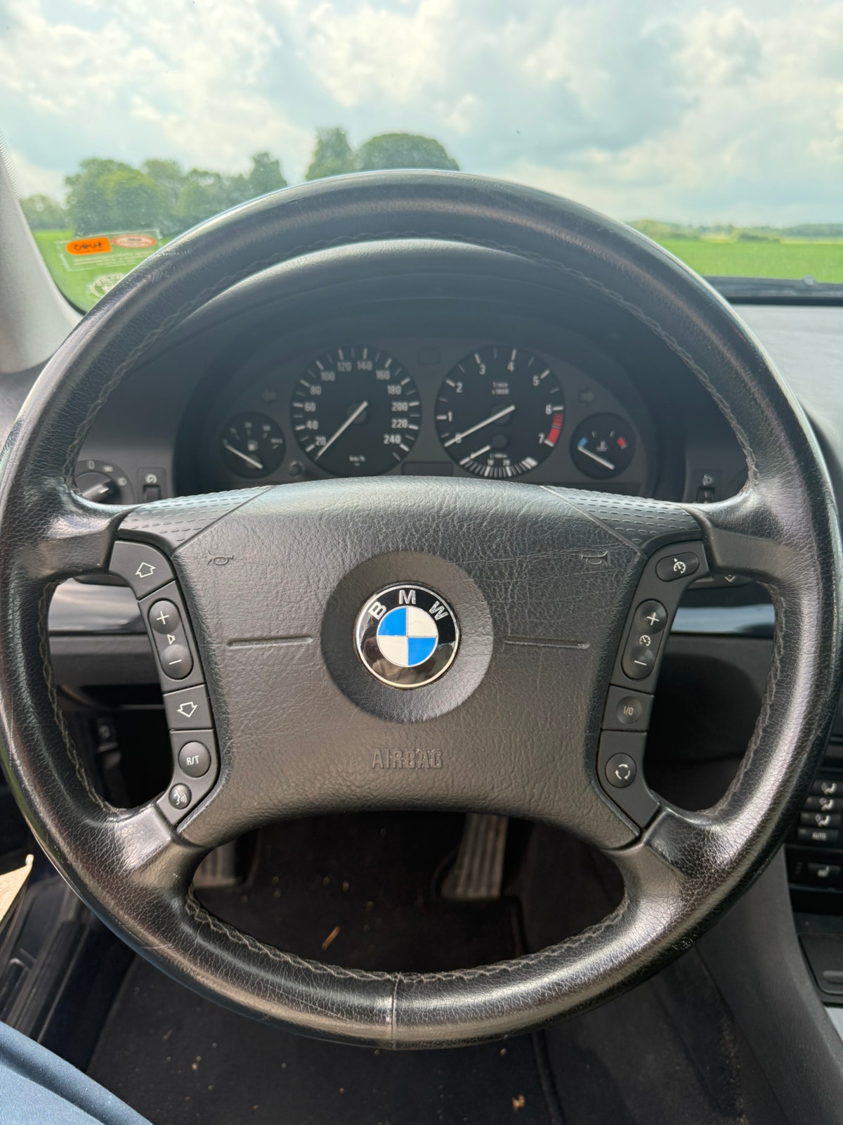 BMW 528i Sedan Automatic, 5-trins, 193ps, 2000