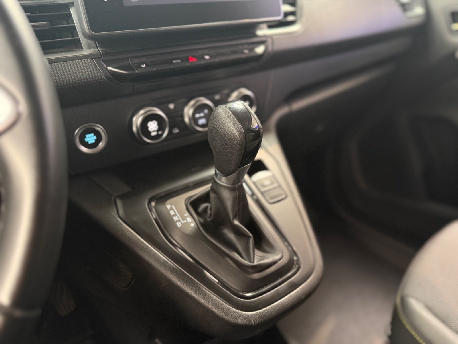 Renault Kangoo E-Tech, 122hk, 2024