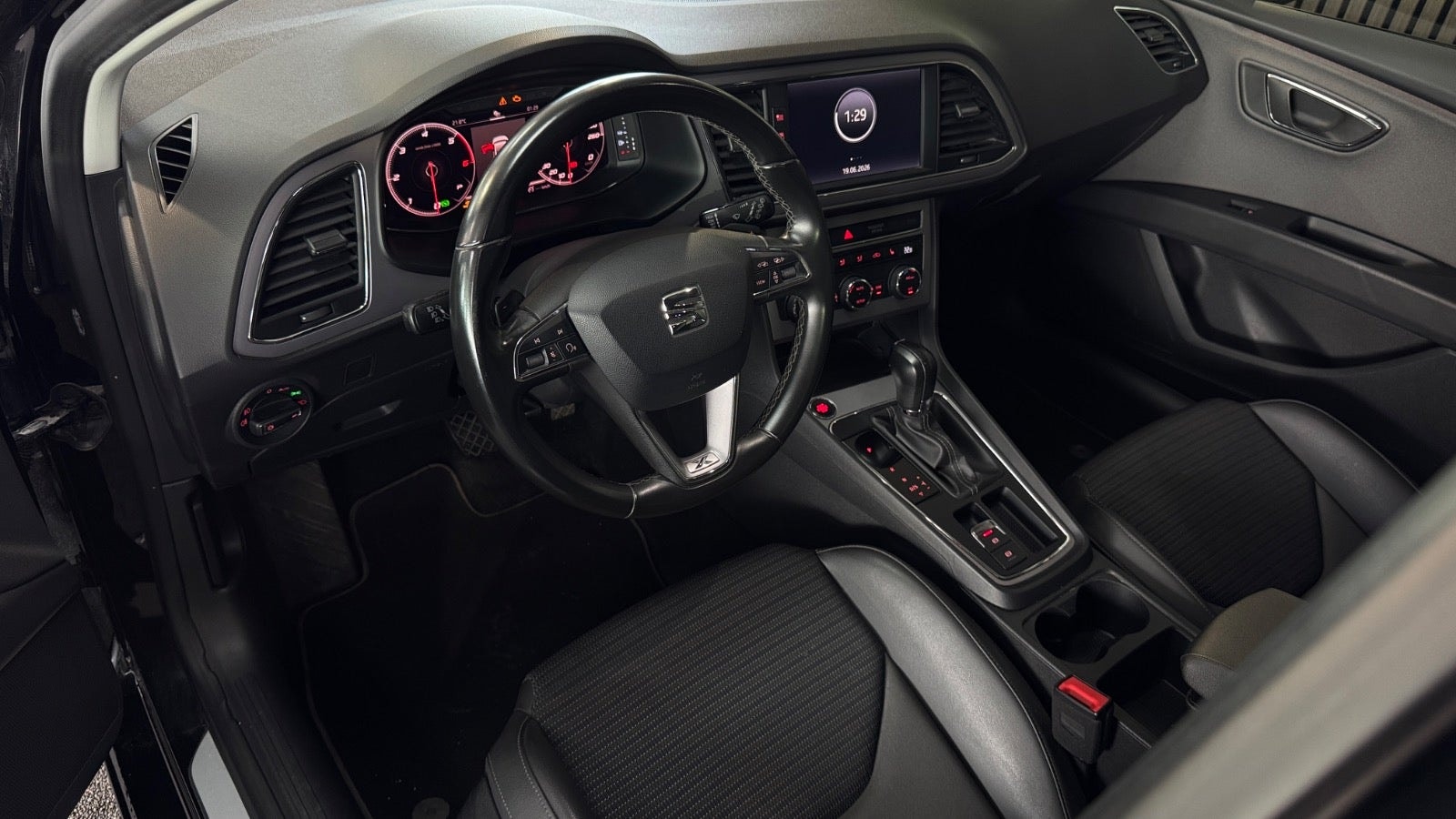 SEAT León ST 2.0 TDI DSG Sequential, 6-trins, 150ps, 2019