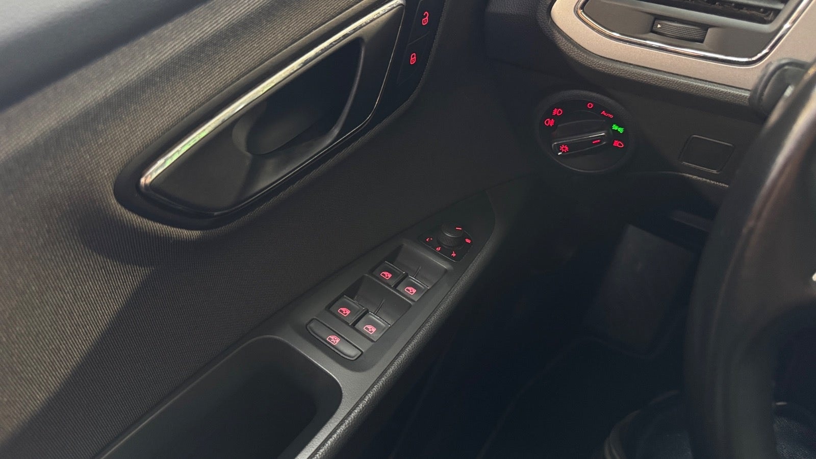 SEAT León ST 2.0 TDI DSG Sequential, 6-trins, 150ps, 2019