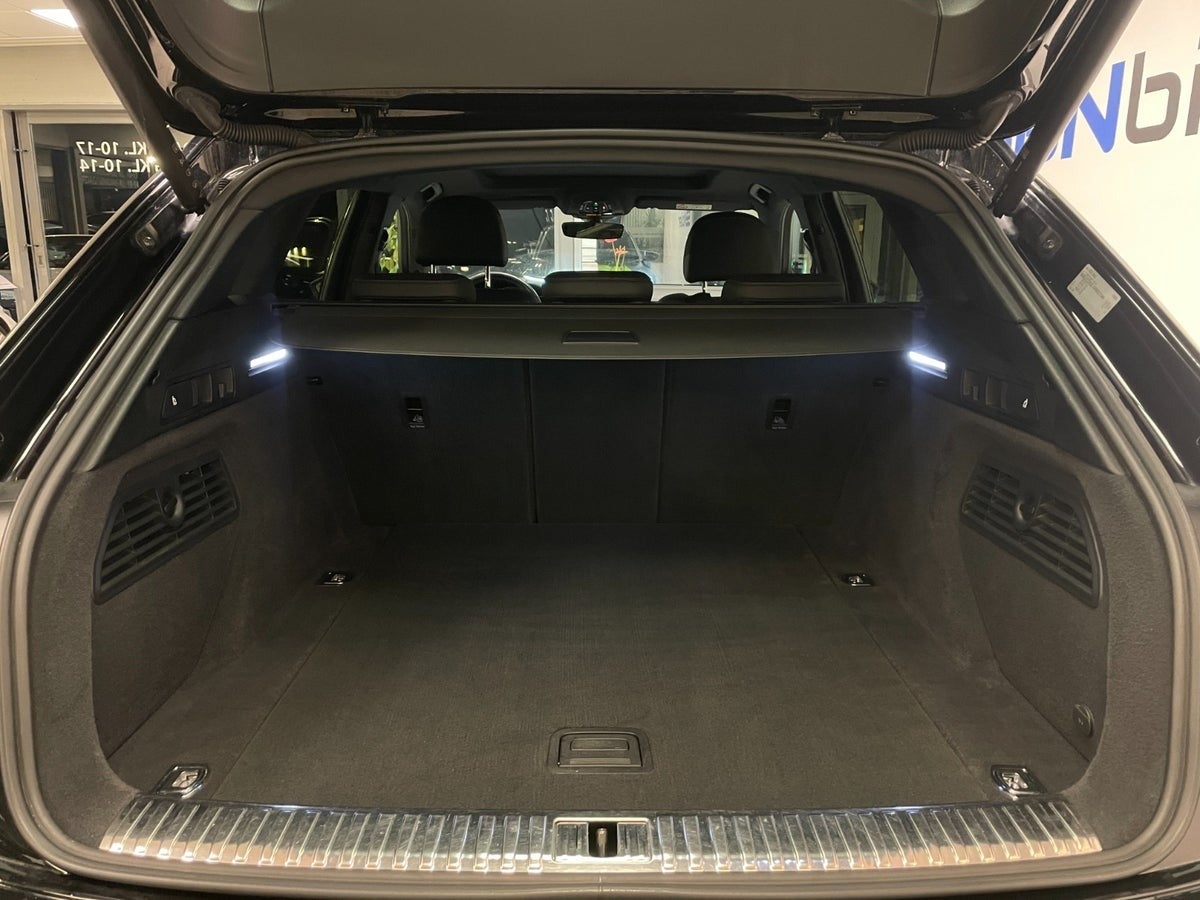 Audi e-tron 50 quattro, 313hp, 2021