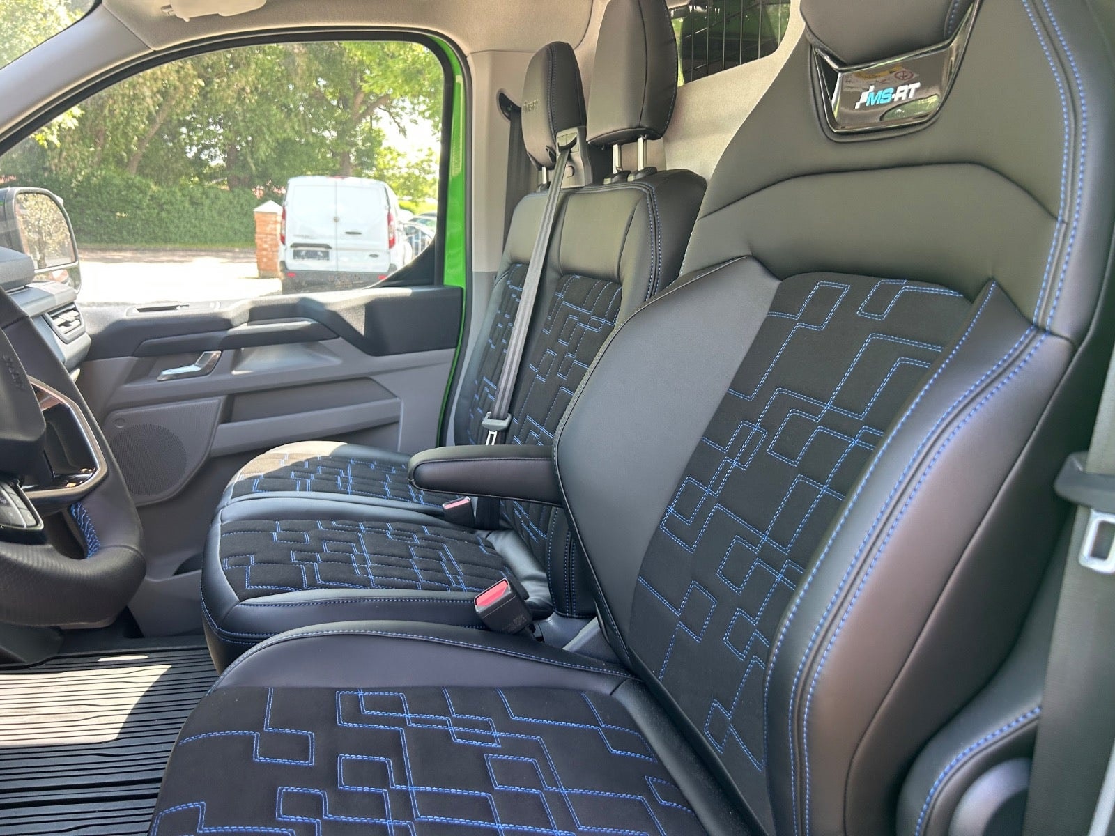Ford Transit Custom 300 2.0 EcoBlue SelectShift, 170hp, 2026