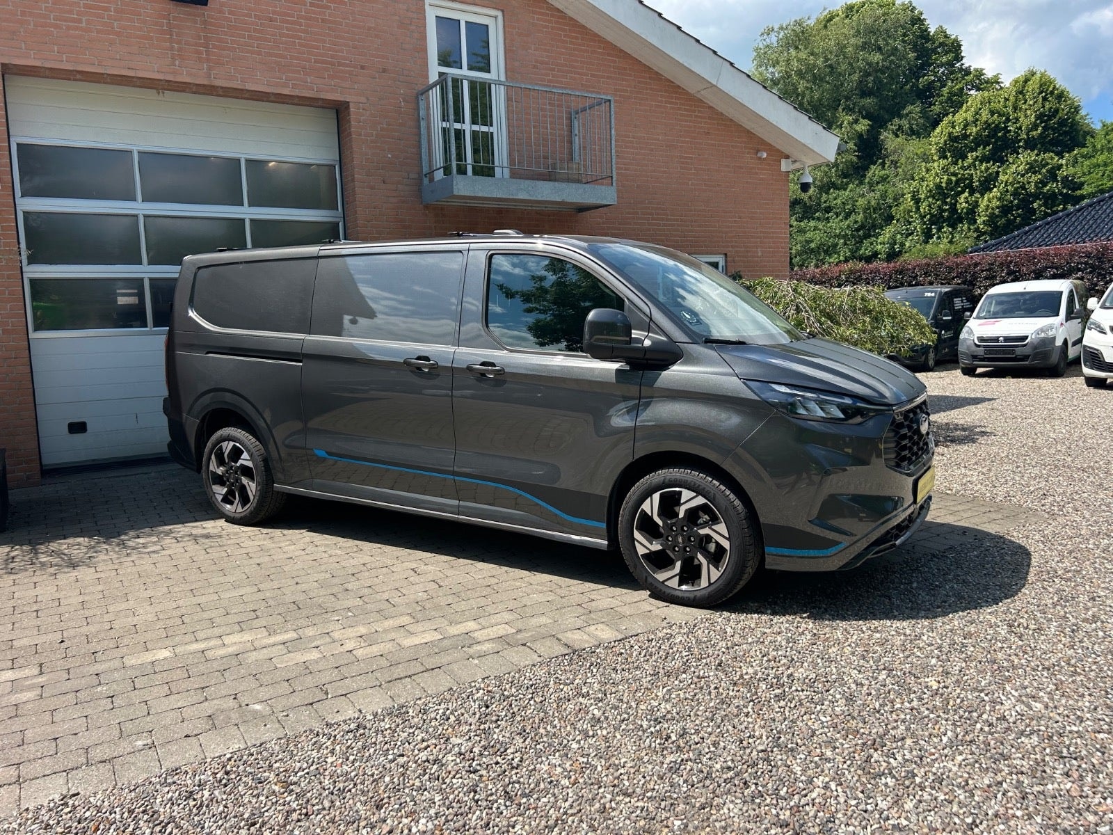 Ford Transit Custom 320 2.0 EcoBlue SelectShift, 170hk, 2026