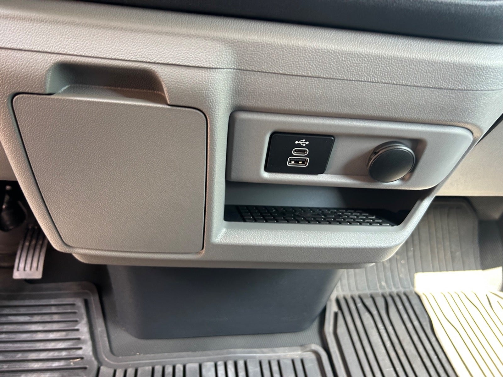 Ford Transit Custom 320 2.0 EcoBlue SelectShift, 170hk, 2026