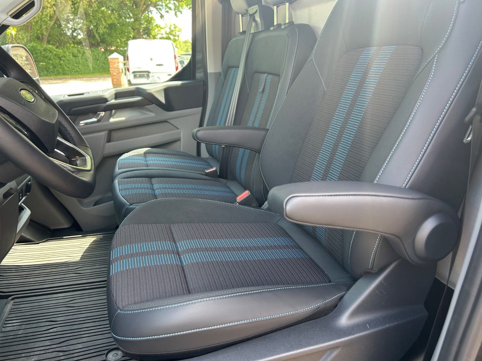 Ford Transit Custom 320 2.0 EcoBlue SelectShift, 170hk, 2026