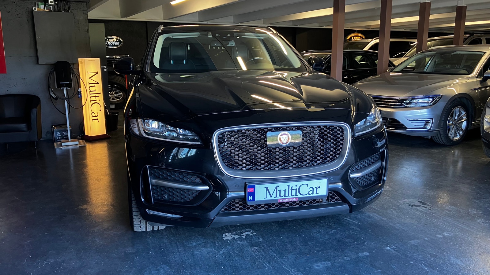 Jaguar F-Pace 20d AWD Automatic, 180hp, 2017