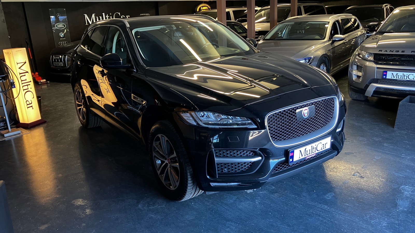 Jaguar F-Pace 20d AWD Automatic, 180hp, 2017
