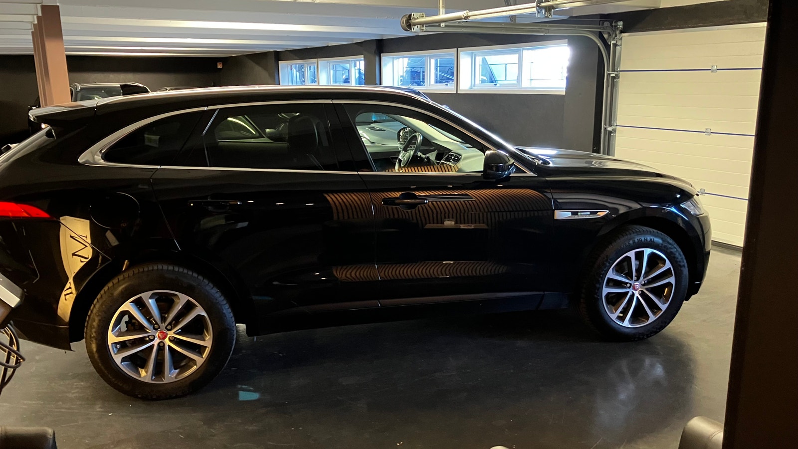 Jaguar F-Pace 20d AWD Automatic, 180hp, 2017