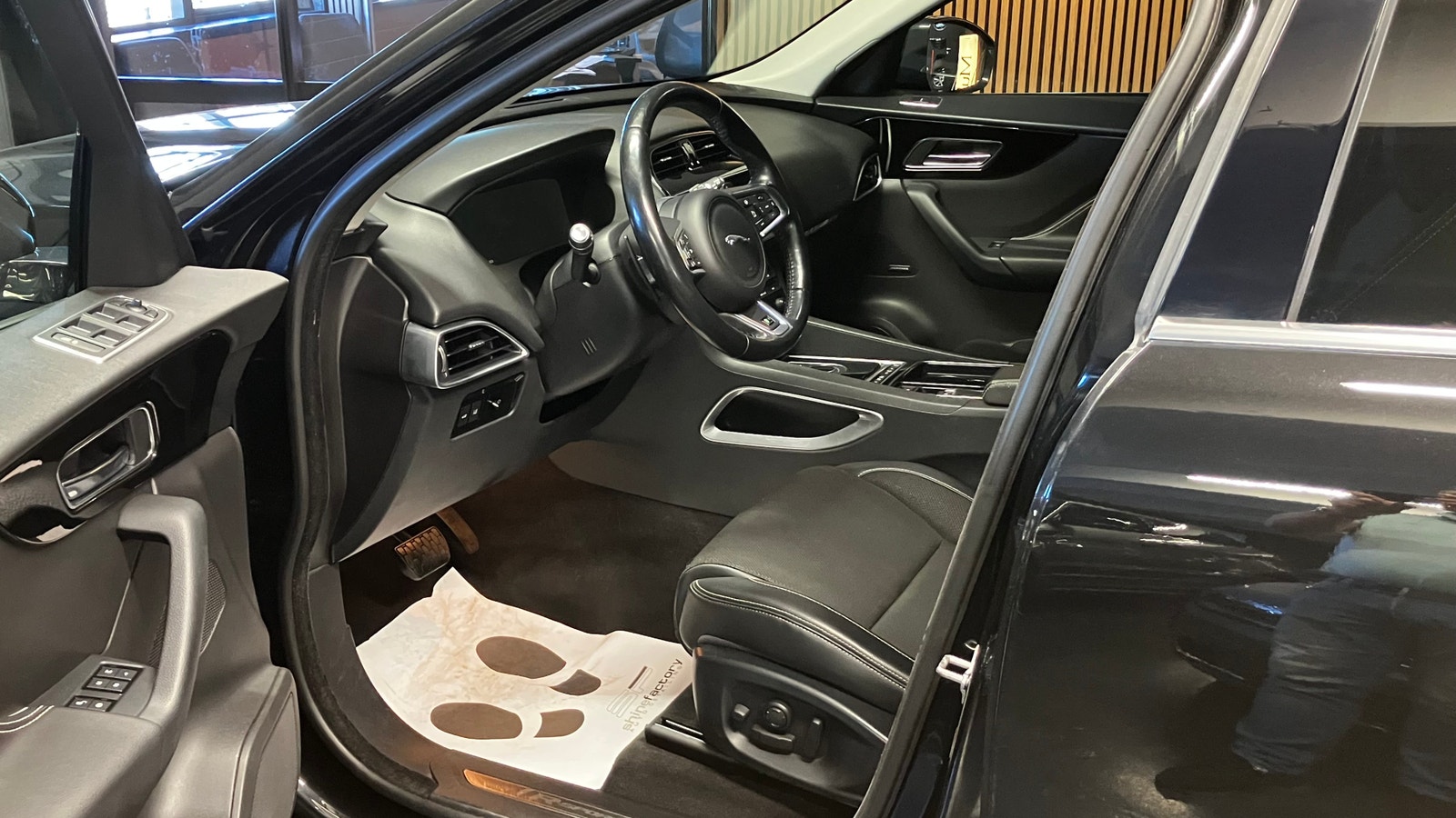 Jaguar F-Pace 20d AWD Automatic, 180hp, 2017