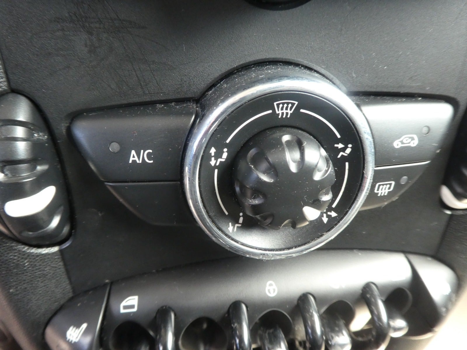 MINI One Manual, 75hp, 2012