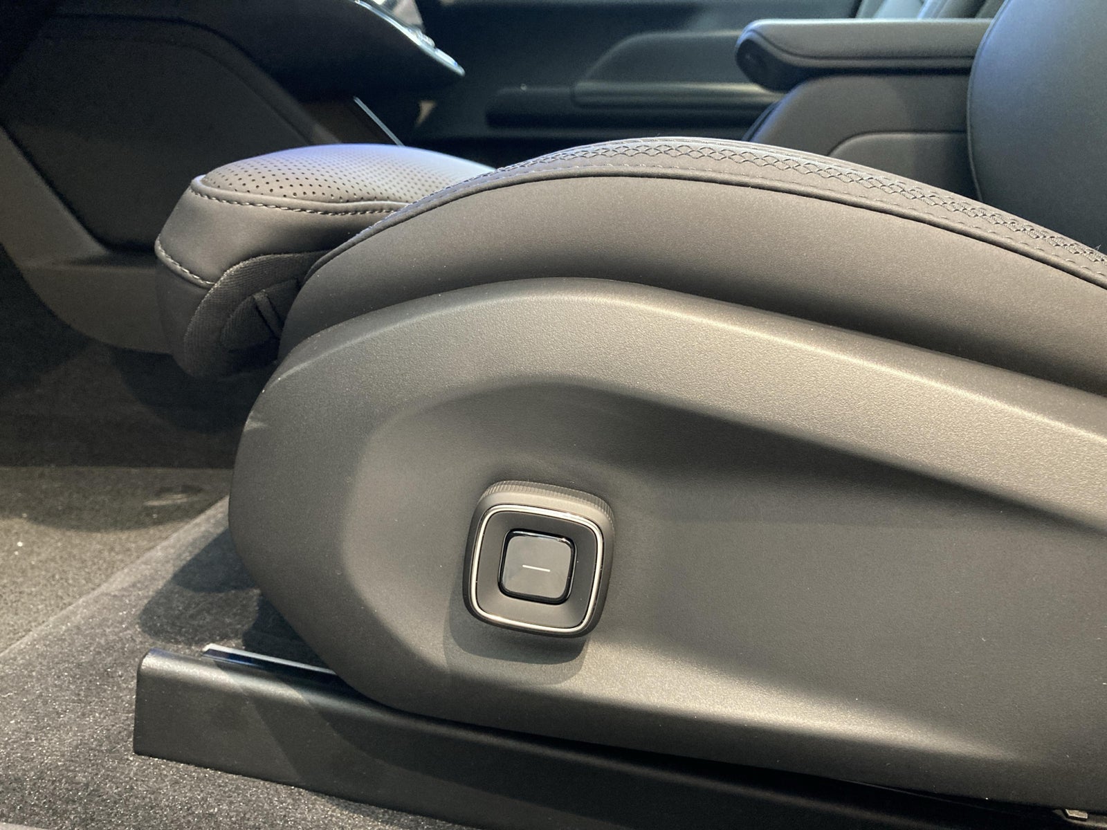 Volvo ES90 Single Motor Extended Range, 333ps, 2026