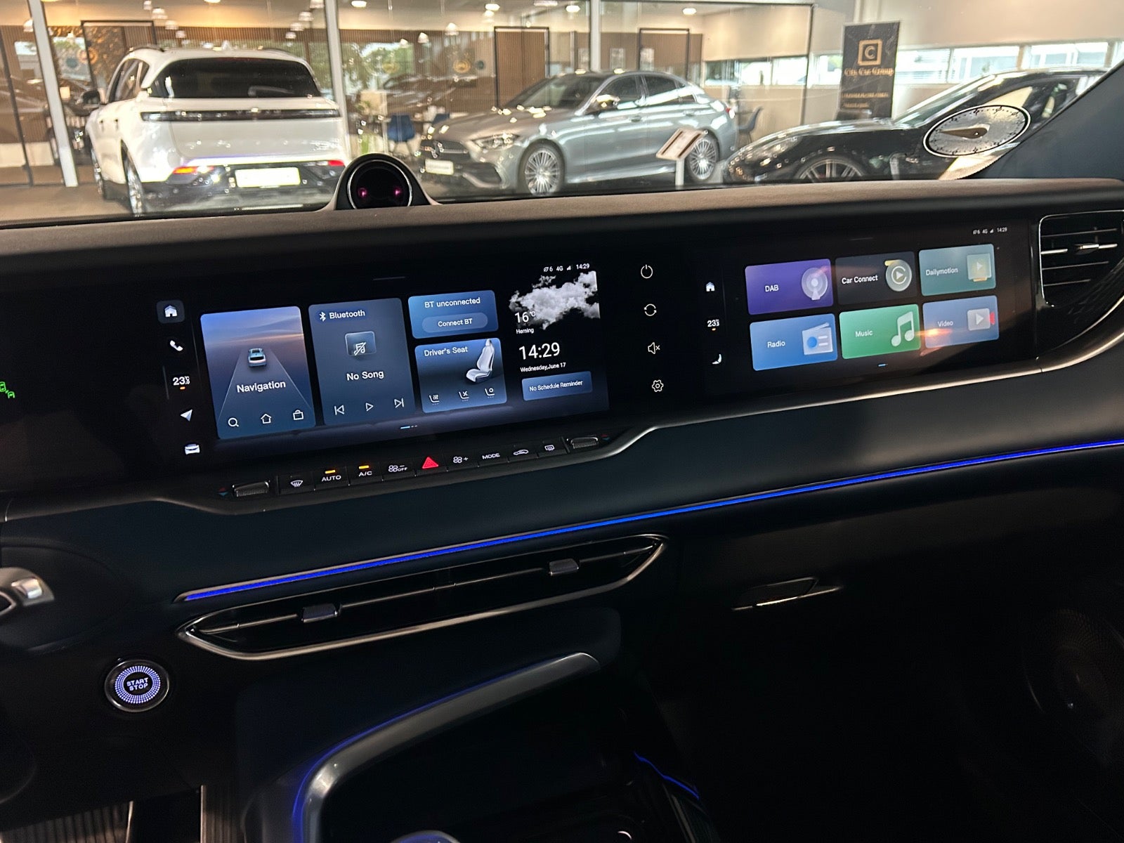 Voyah Free 106 kWh AWD, 490ps, 2024