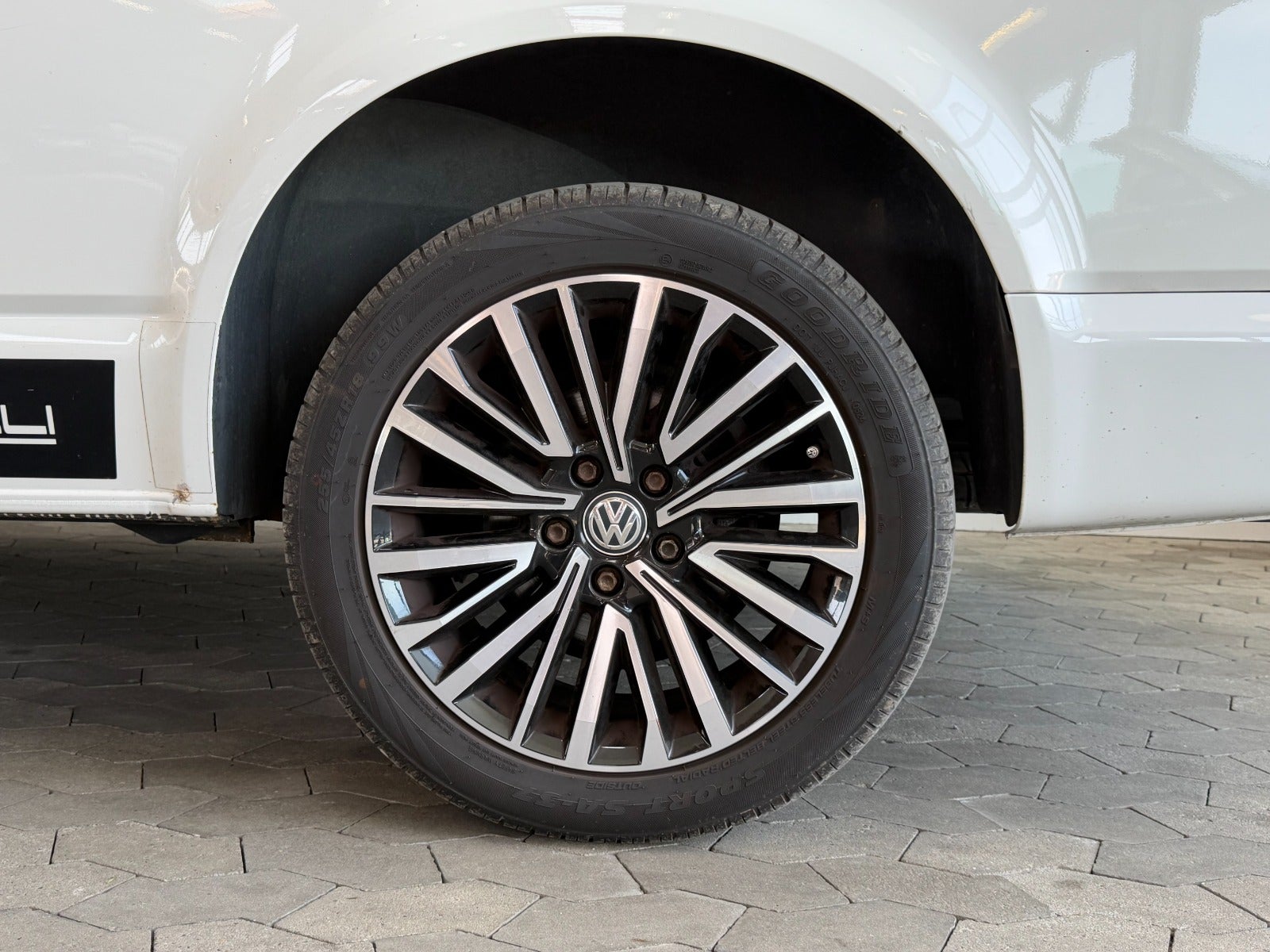 Volkswagen Multivan 2.0 TDI BMT 4Motion DSG Sekventiell, 180hk, 2013