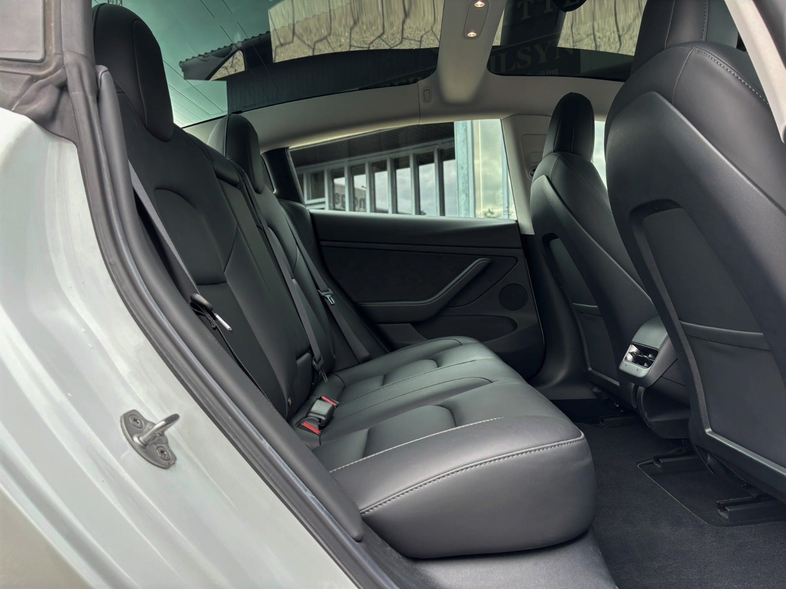 Tesla Model 3 Performance, 534ps, 2023