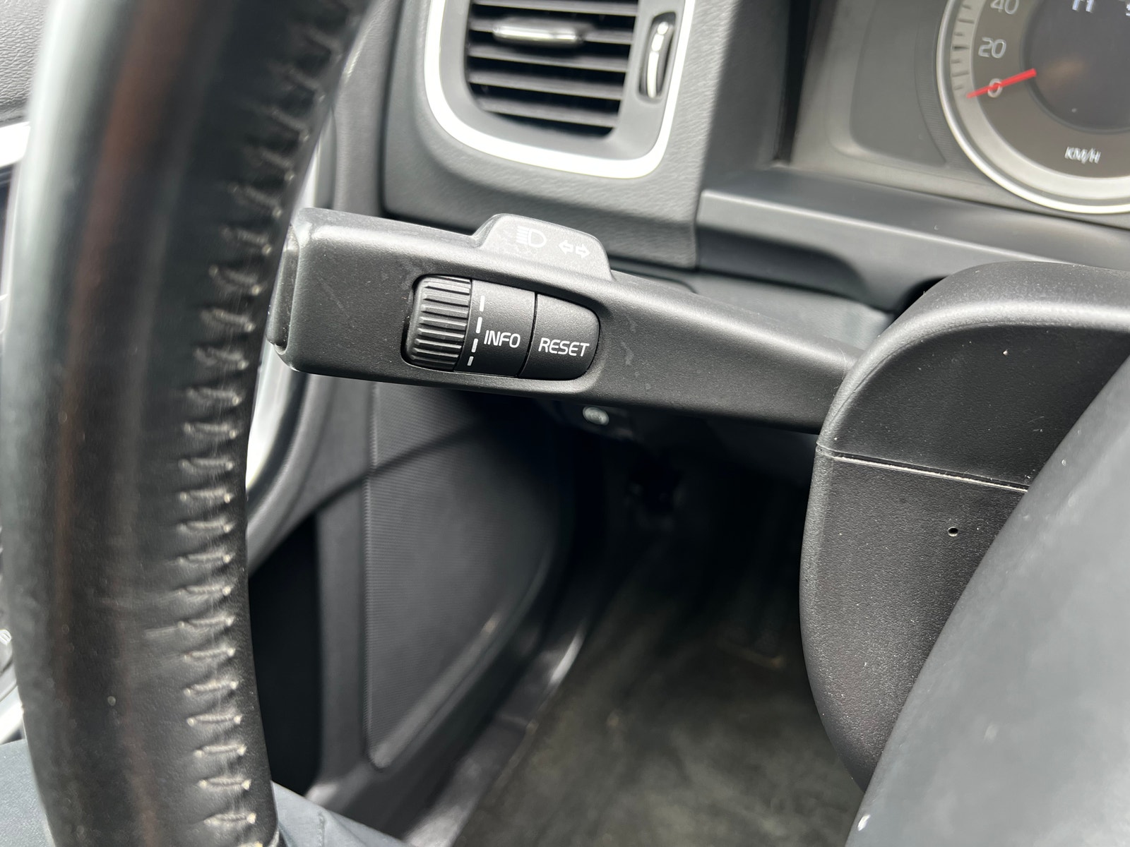 Volvo V60 DRIVe Powershift, 6-trinn, 115hk, 2012