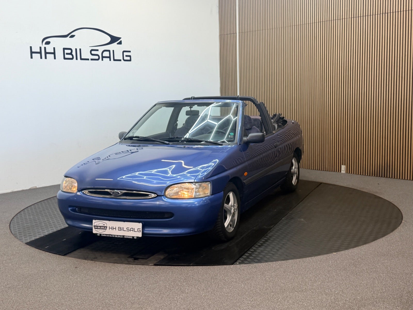 Ford Escort Cabriolet 1.6 Manuell, 5-trinn, 90hk, 1996