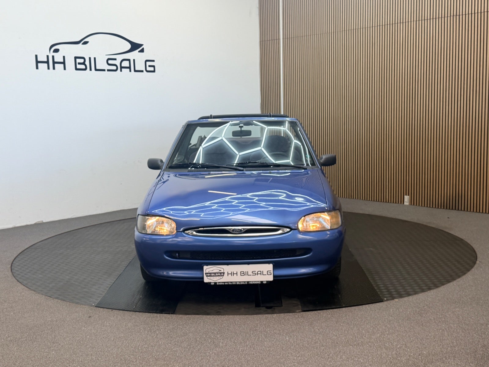 Ford Escort Cabriolet 1.6 Manuell, 5-trinn, 90hk, 1996