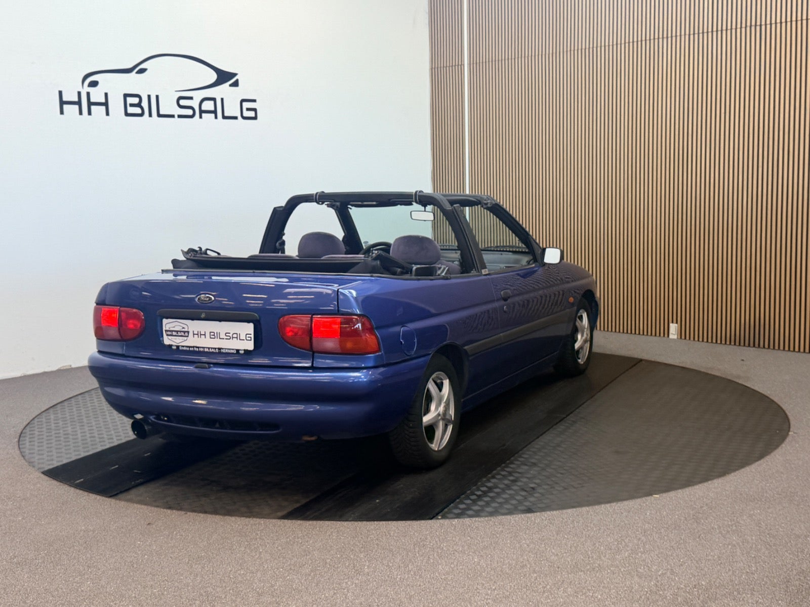 Ford Escort Cabriolet 1.6 Manuell, 5-trinn, 90hk, 1996