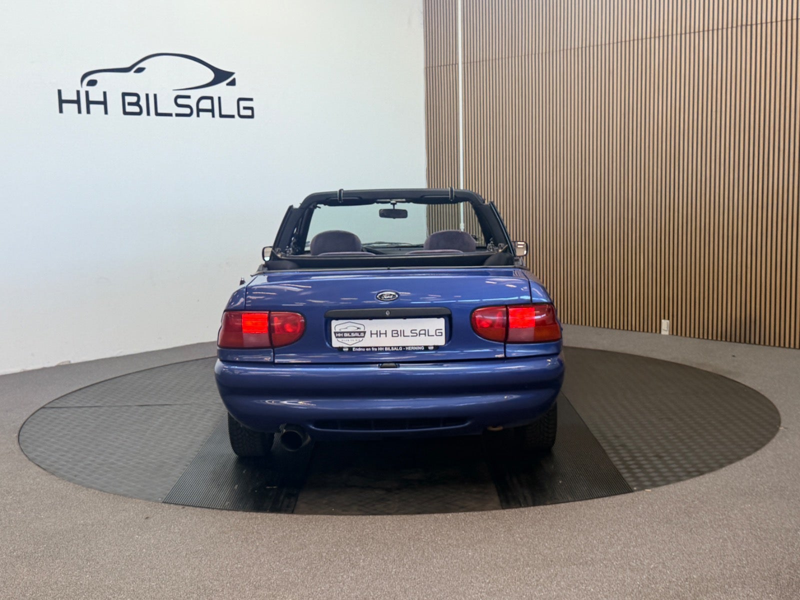 Ford Escort Cabriolet 1.6 Manuell, 5-trinn, 90hk, 1996