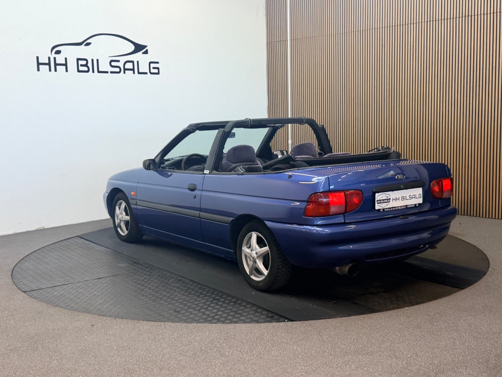 Ford Escort Cabriolet 1.6 Manuell, 5-trinn, 90hk, 1996
