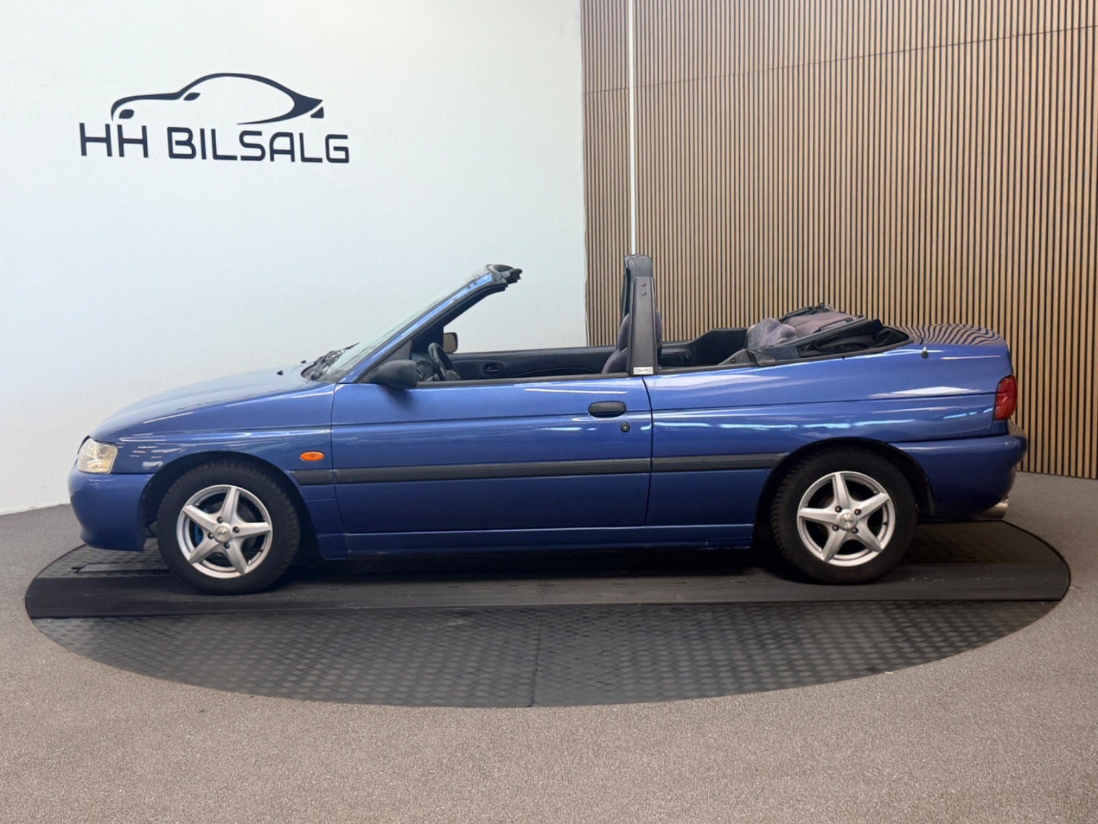 Ford Escort Cabriolet 1.6 Manuell, 5-trinn, 90hk, 1996
