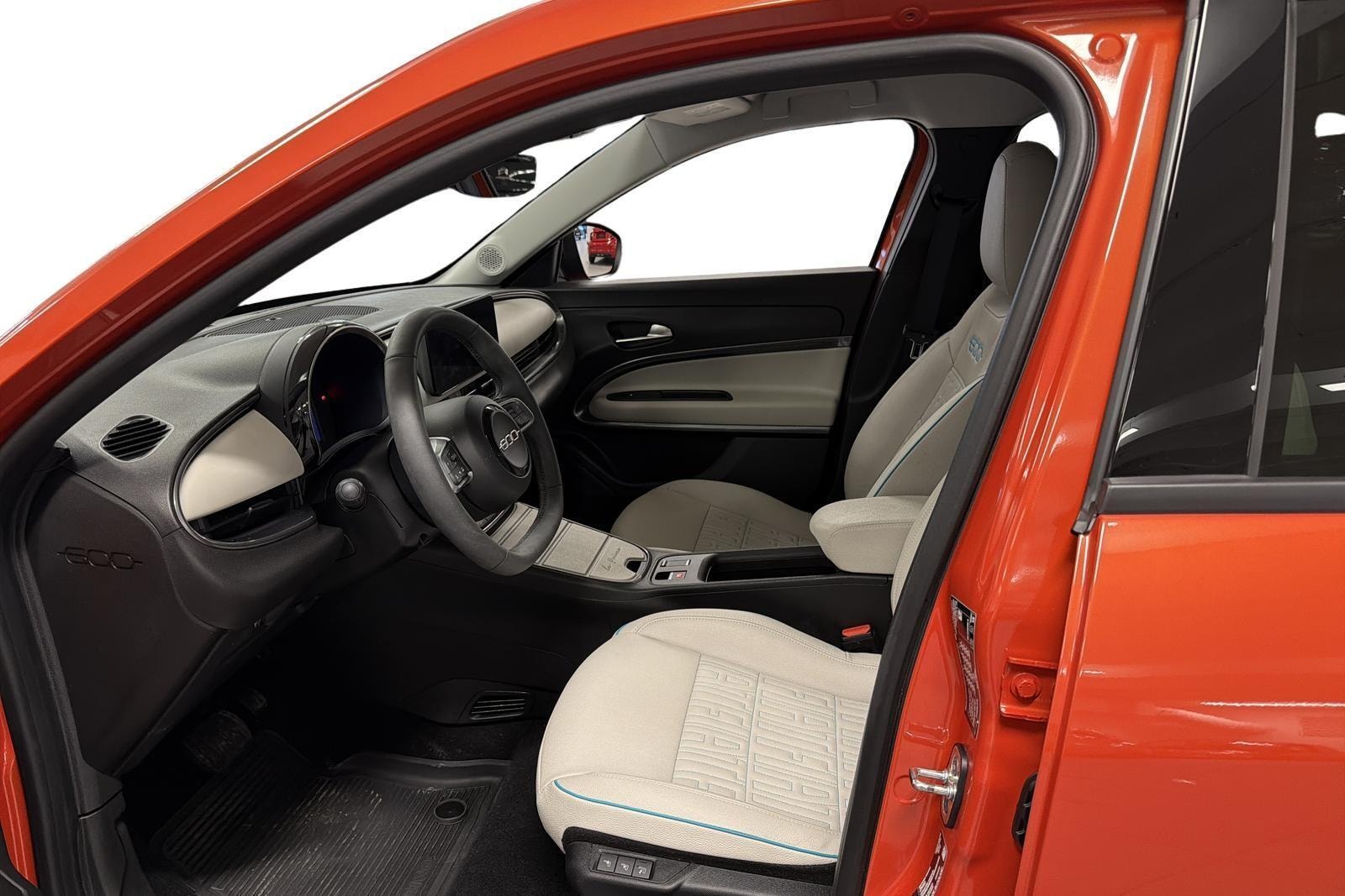 Fiat 600e, 156hp, 2023