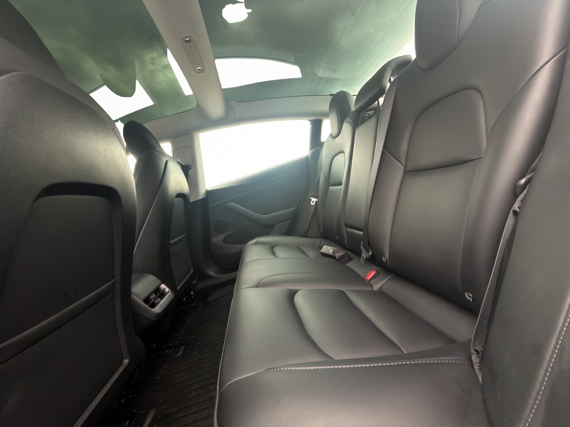 Tesla Model 3 Long Range, 283ps, 2023