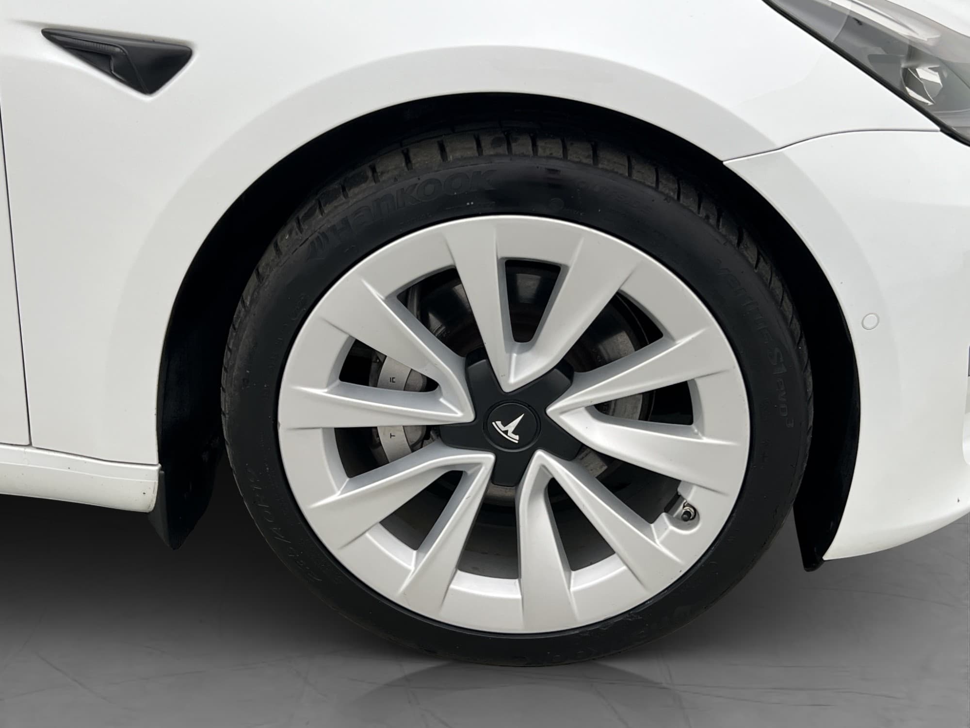 Tesla Model 3 Long Range AWD, 498ps, 2021