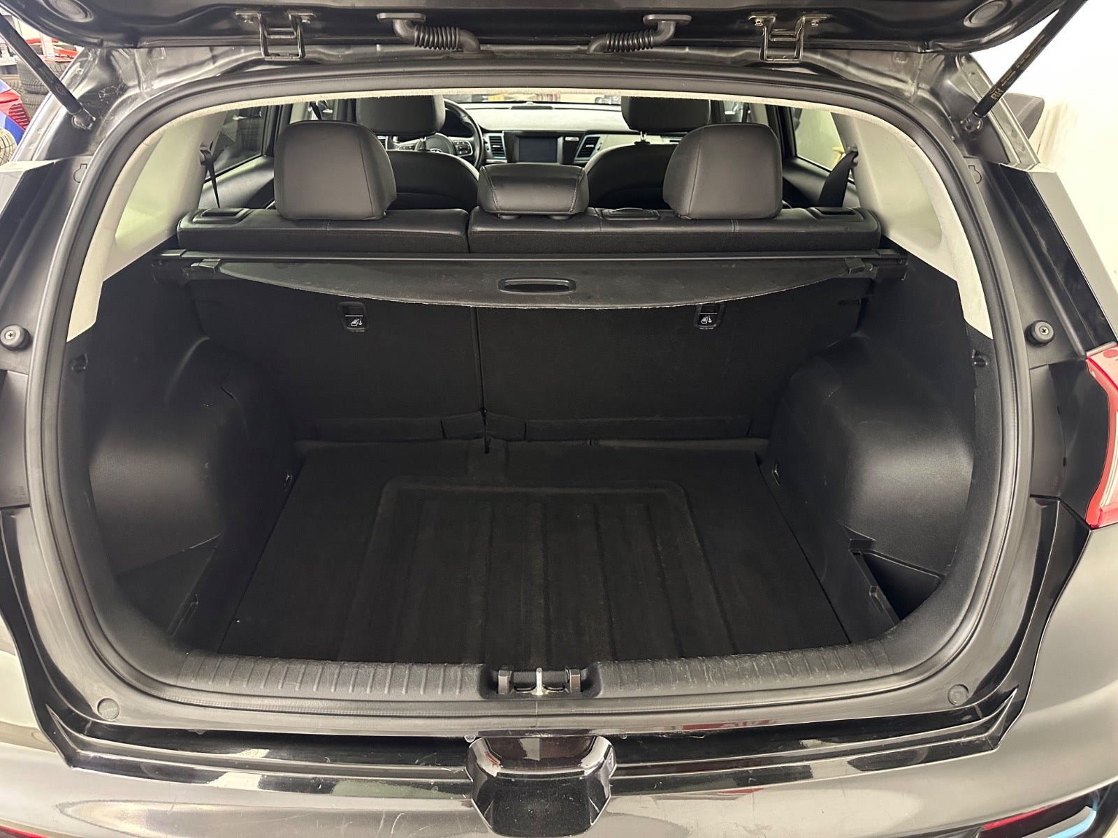 Kia e-Niro 64 kWh, 204ps, 2019