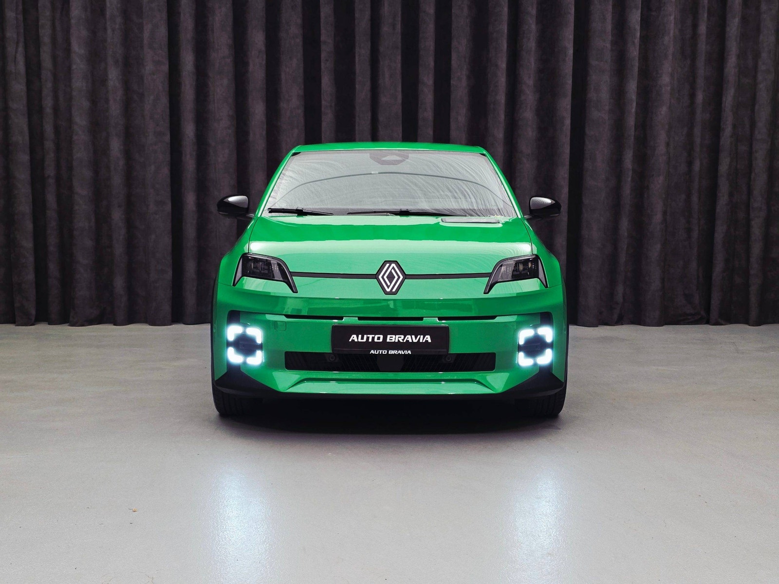 Renault 5 E-Tech 52 kWh, 150hp, 2025