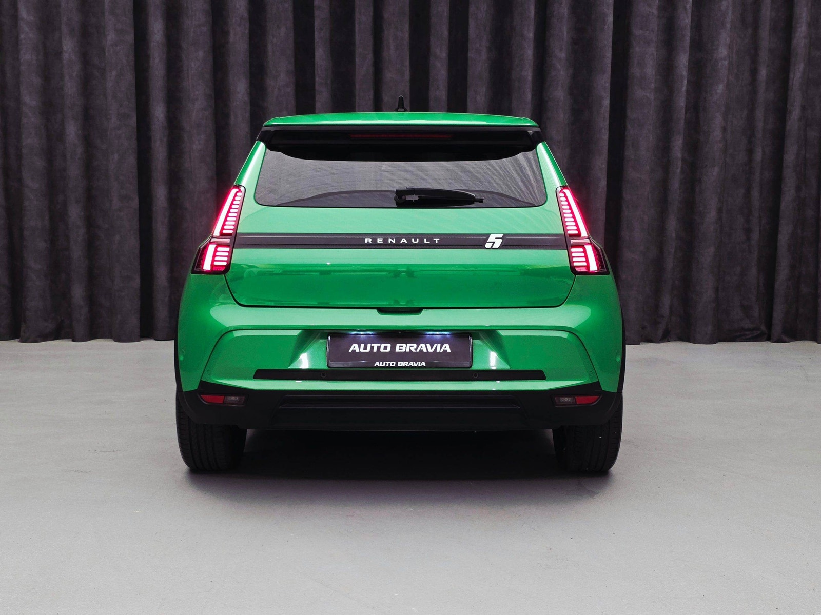 Renault 5 E-Tech 52 kWh, 150hp, 2025